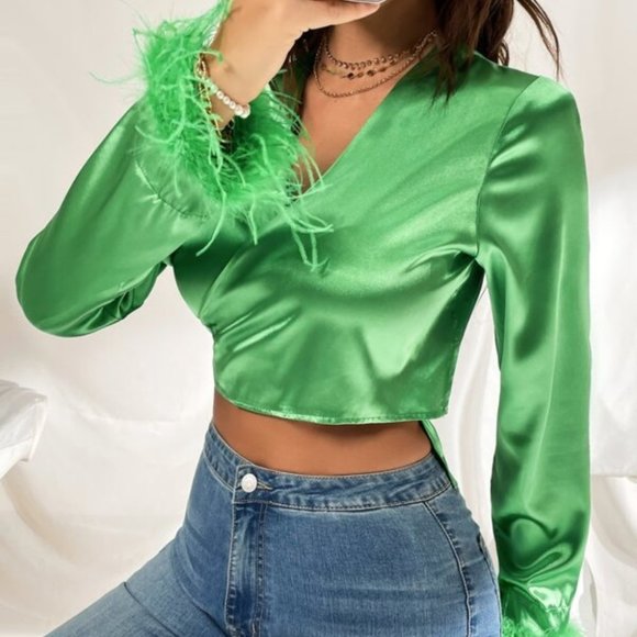 GREEN Statement Maker Fuzzy feather Cuff Blouse - Picture 2 of 9